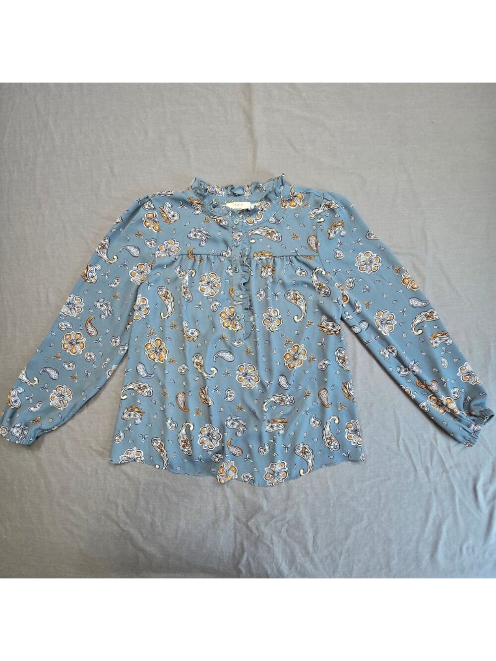 Loft Petite MP Long Sleeve Blue Paisley Floral Blouse Lightweight